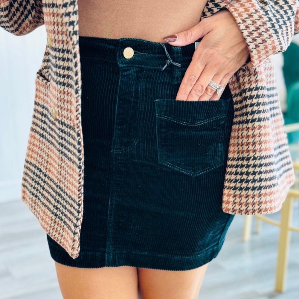 NWT - Judy Blue - Emerald Corduroy Mini Skirt - Woman’s Small
